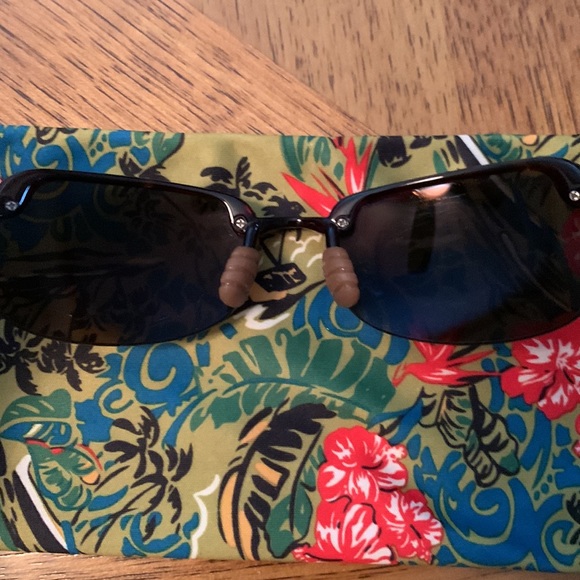 Maui Jim Sandy Beach sunglasses - Picture 6 of 8